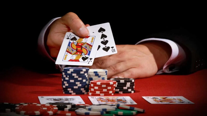 fold trong poker là gì